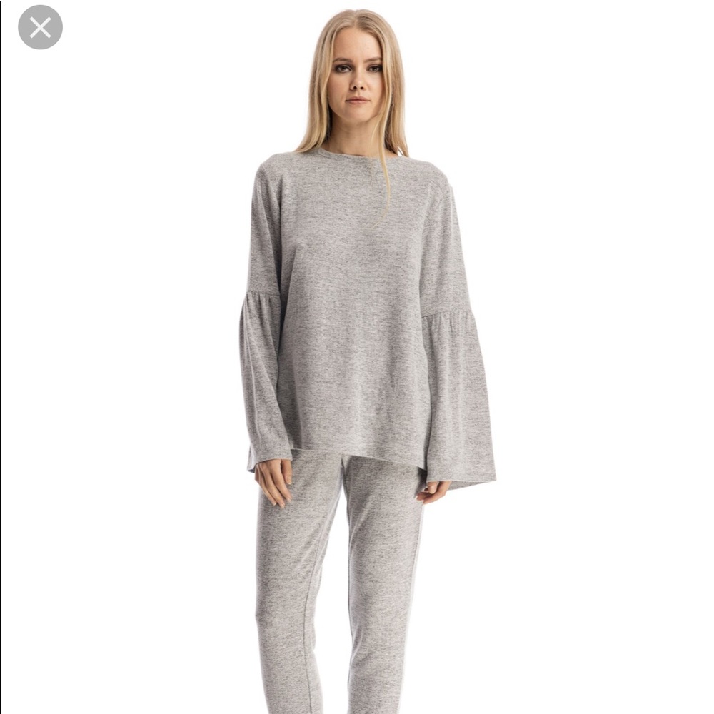 Gray marled cozy sweater top Walter Baker